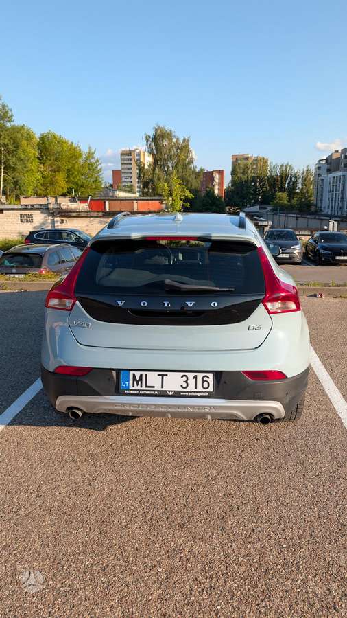 Volvo V40 Cross Country - 5