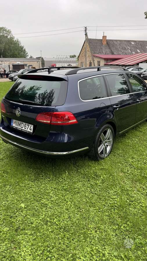 Volkswagen Passat - 4