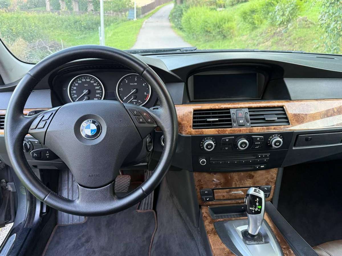 BMW 525, 3.0 l., Универсал