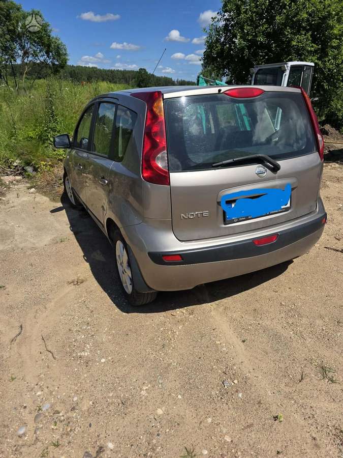 Nissan Note, 1.6 l., Хэтчбек