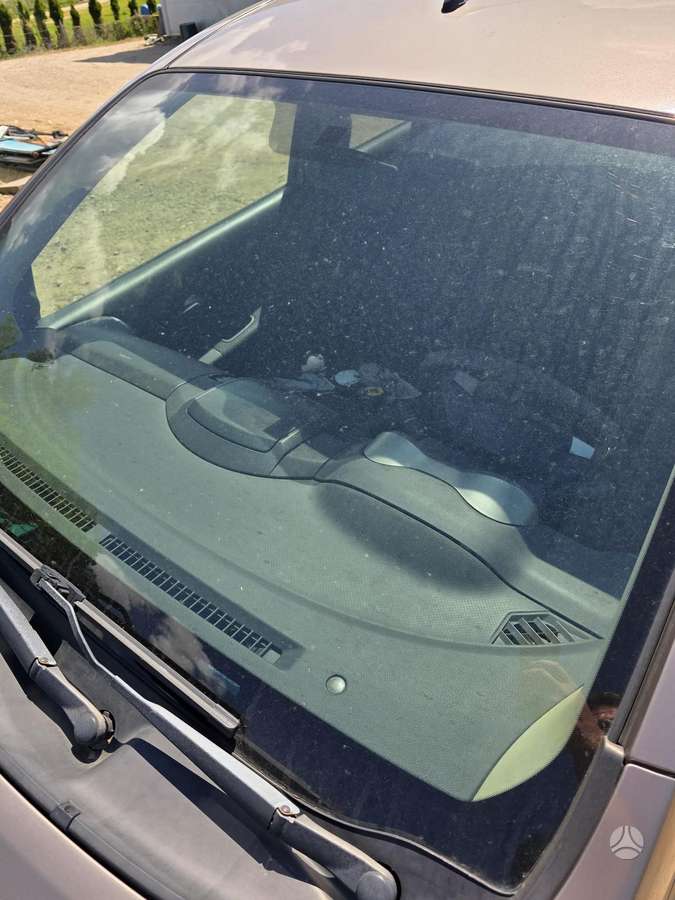 Nissan Note, 1.6 l., hatchback