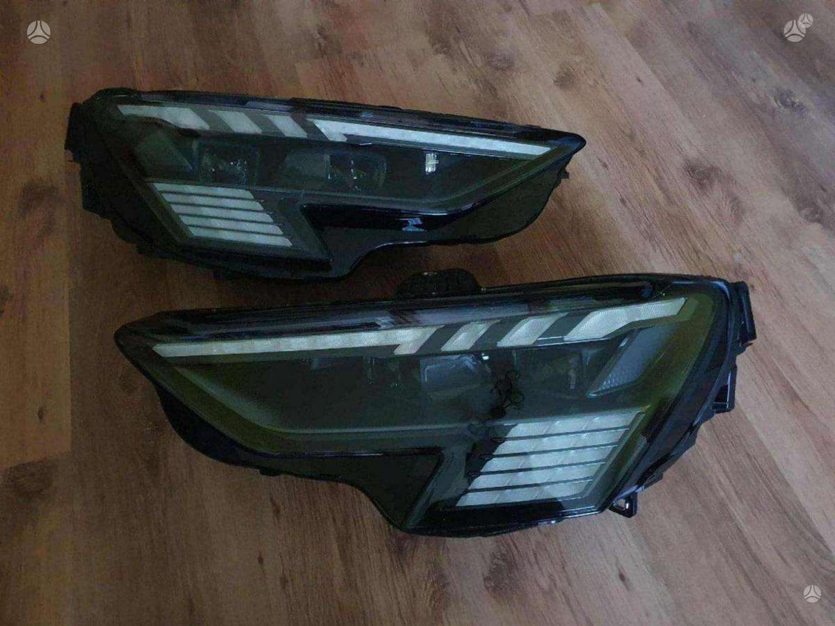 Audi RS 3 fenders, lights