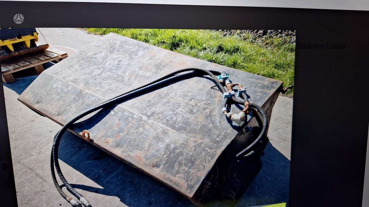 -Kita- Bunkerine Šluota, mini loaders