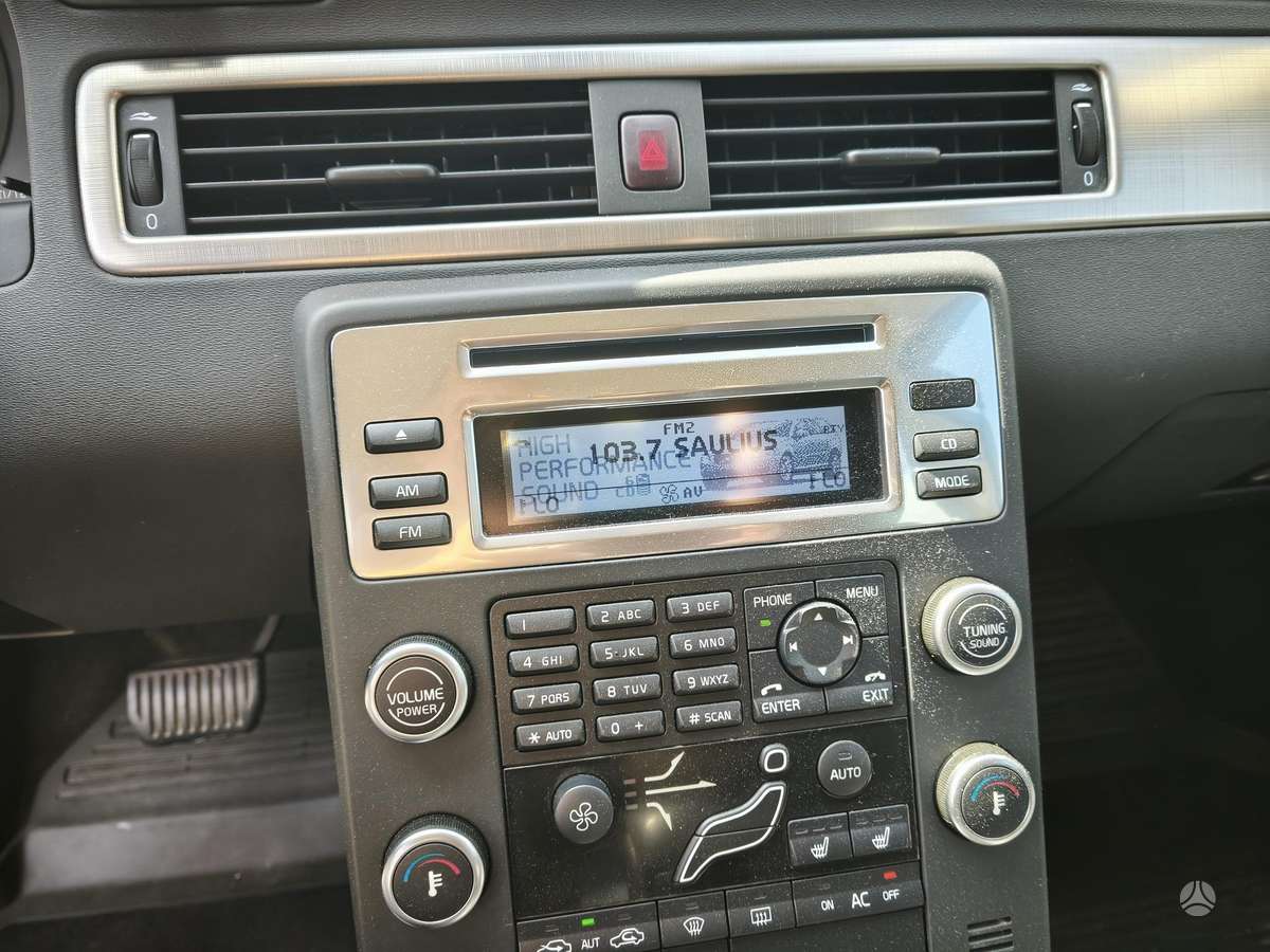 Volvo V70, 2.4 l., wagon