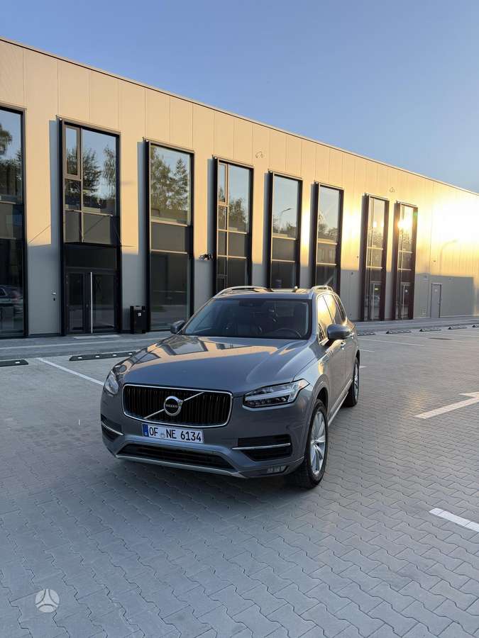 Volvo XC90 - 2