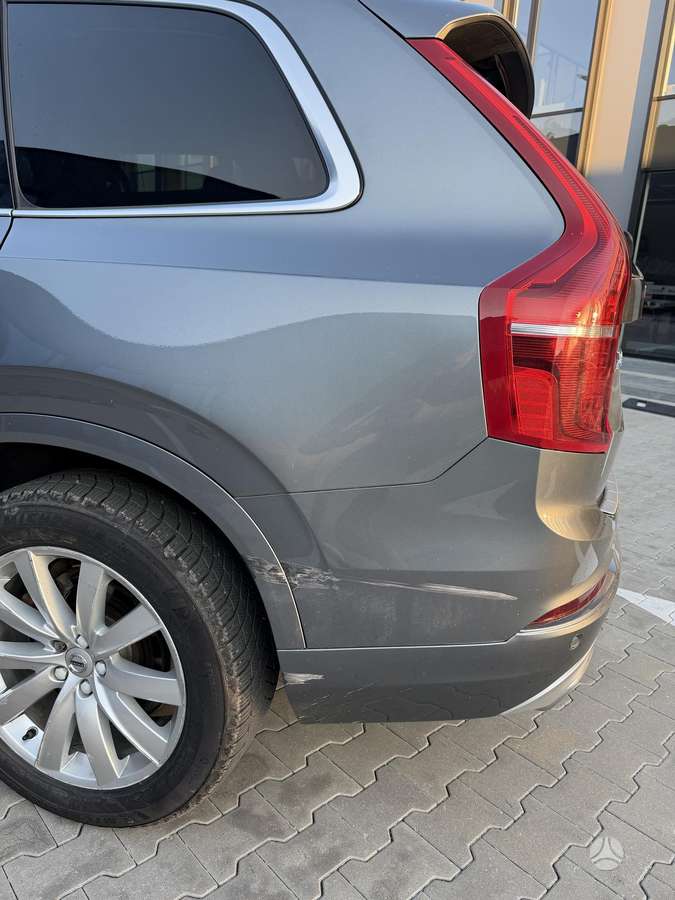 Volvo XC90 - 7