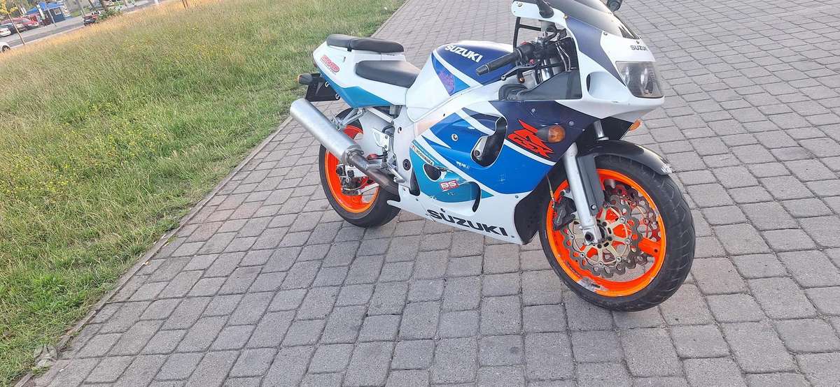 Suzuki GSX-R 600cc, superbikes