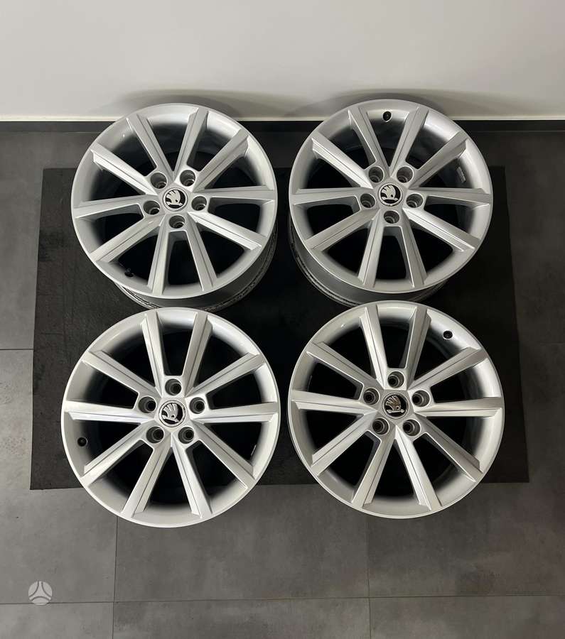 Skoda OCTAVIA ORIGINALŪS RATLANKIAI, легкосплавные , R17
