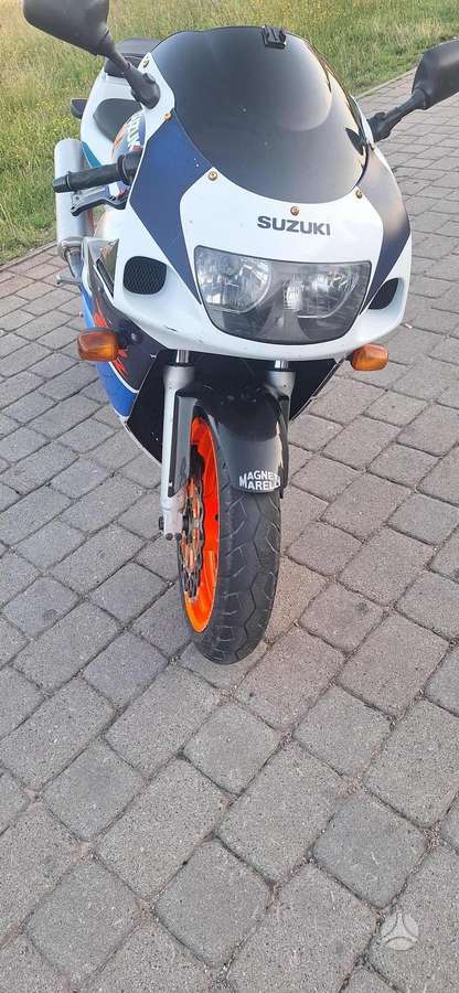 Suzuki GSX-R 600cc, superbikes