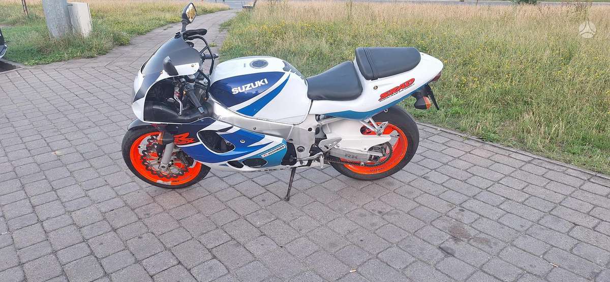 Suzuki GSX-R 600cc, superbikes