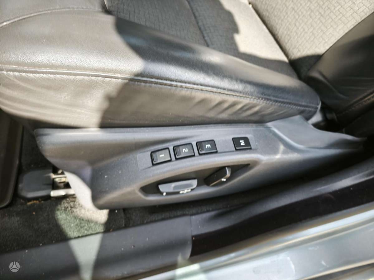 Volvo V70, 2.4 l., Универсал