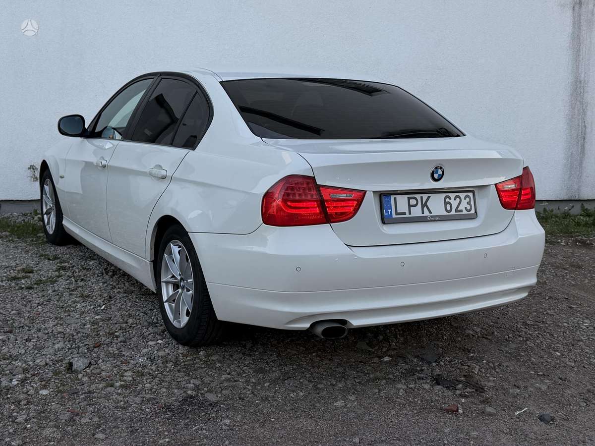 BMW 318, 2.0 l., Седан