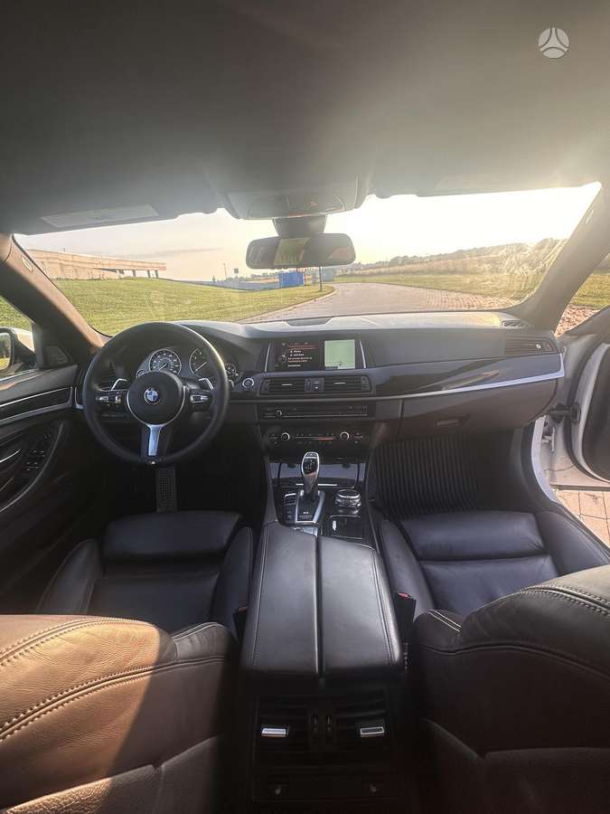 BMW 535, 3.5 l., Седан