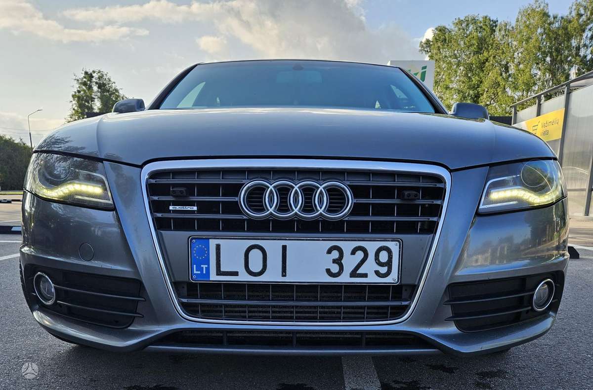 Audi A4, 2.0 l., saloon / sedan