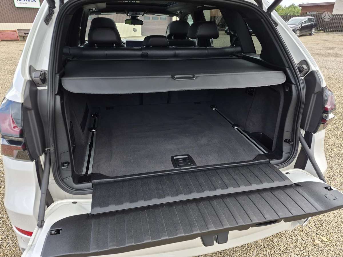 BMW X5, 4.4 l., off-road / crossover