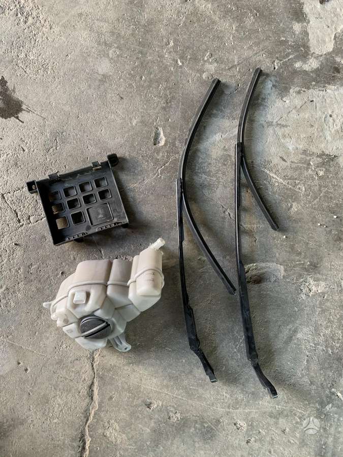 Audi A8 engine cooling parts