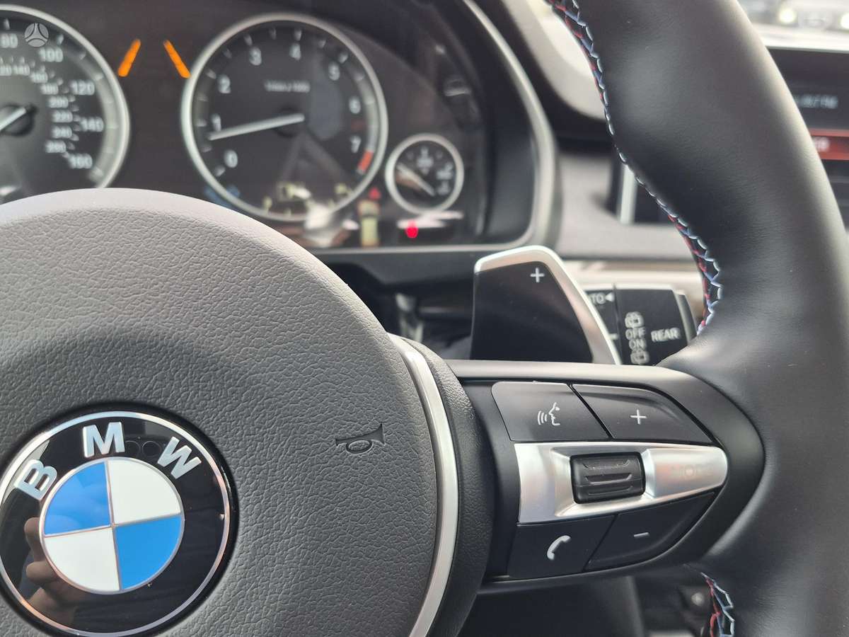 BMW X5, 4.4 l., off-road / crossover