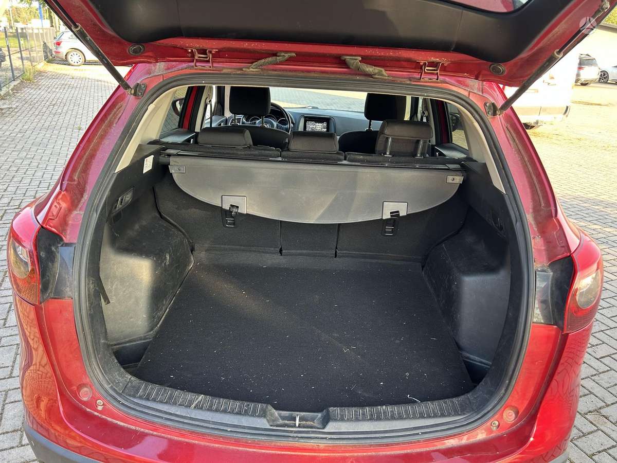 Mazda CX-5, 2.2 l., off-road / crossover