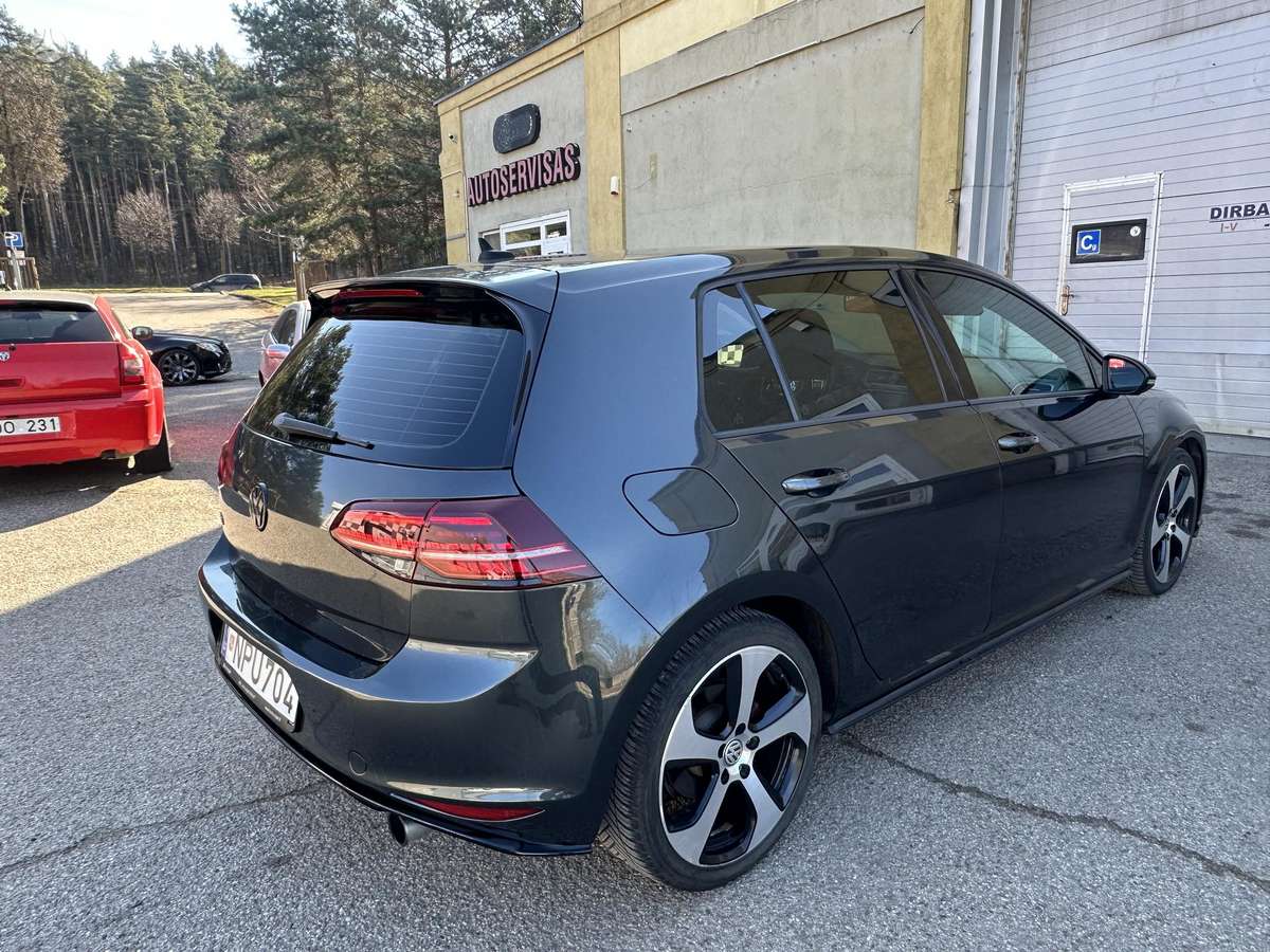 Volkswagen Golf, 2.0 l., hatchback