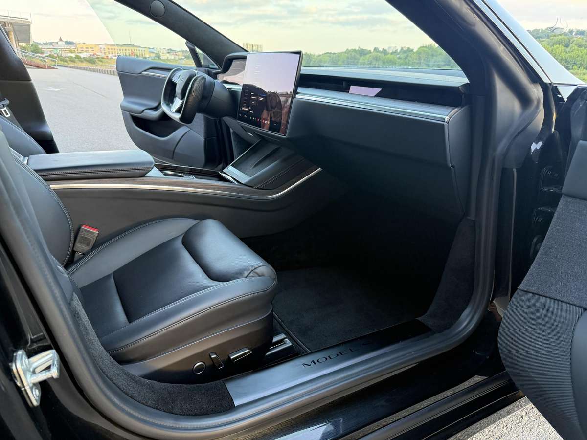 Tesla Model S, 100 kWh, hatchback