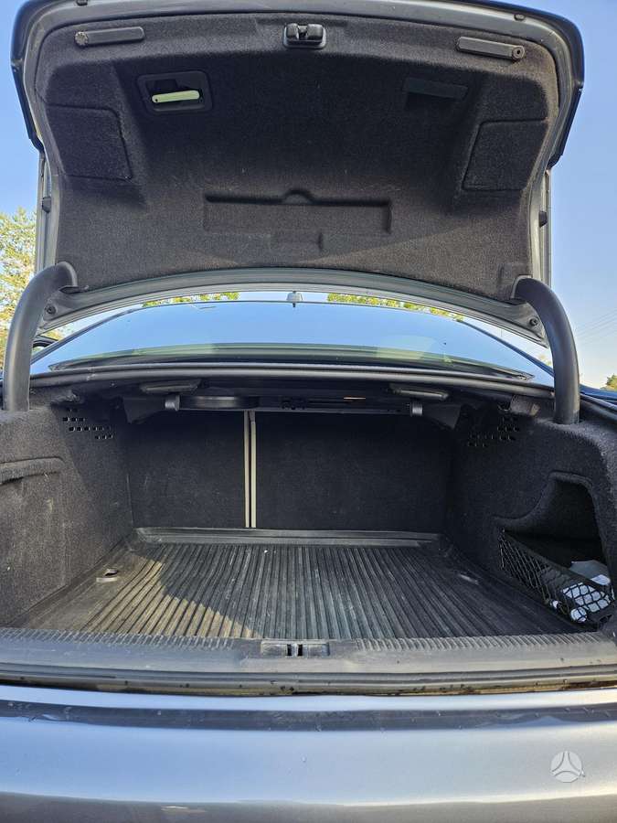 Audi A4, 2.0 l., sedanas