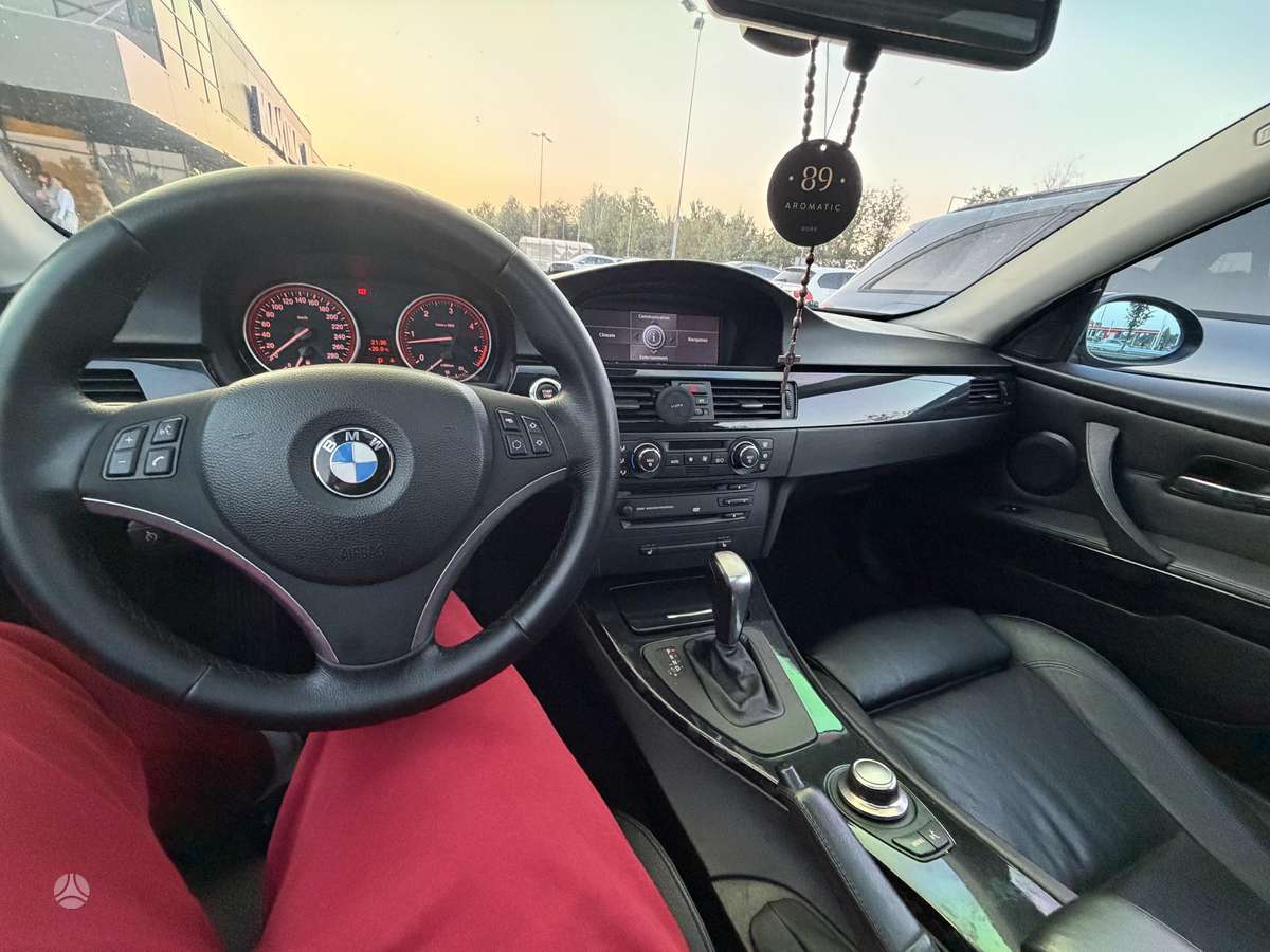 BMW 335, 3.0 l., Купе (coupe)