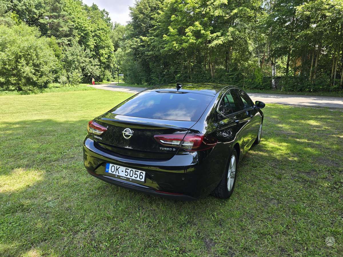 Opel Insignia, 1.6 l., hatchback