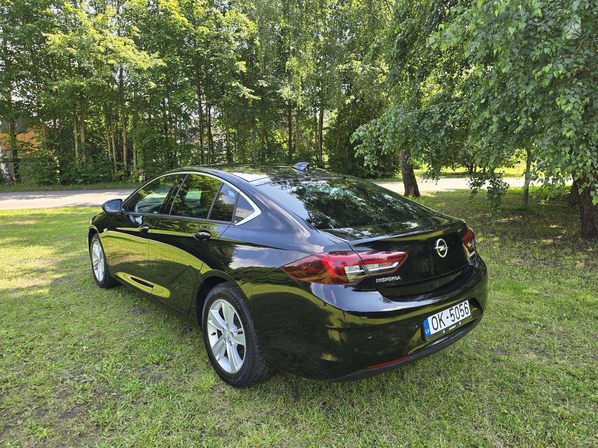 Opel Insignia, 1.6 l., hatchback