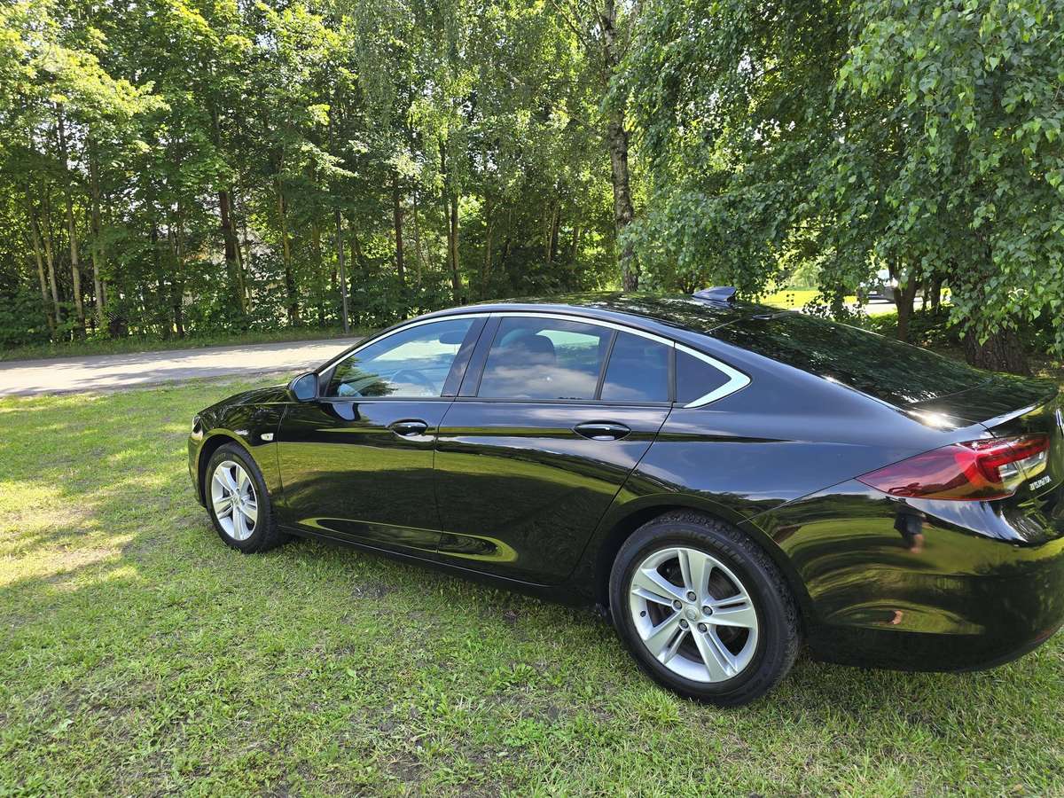 Opel Insignia, 1.6 l., hatchback