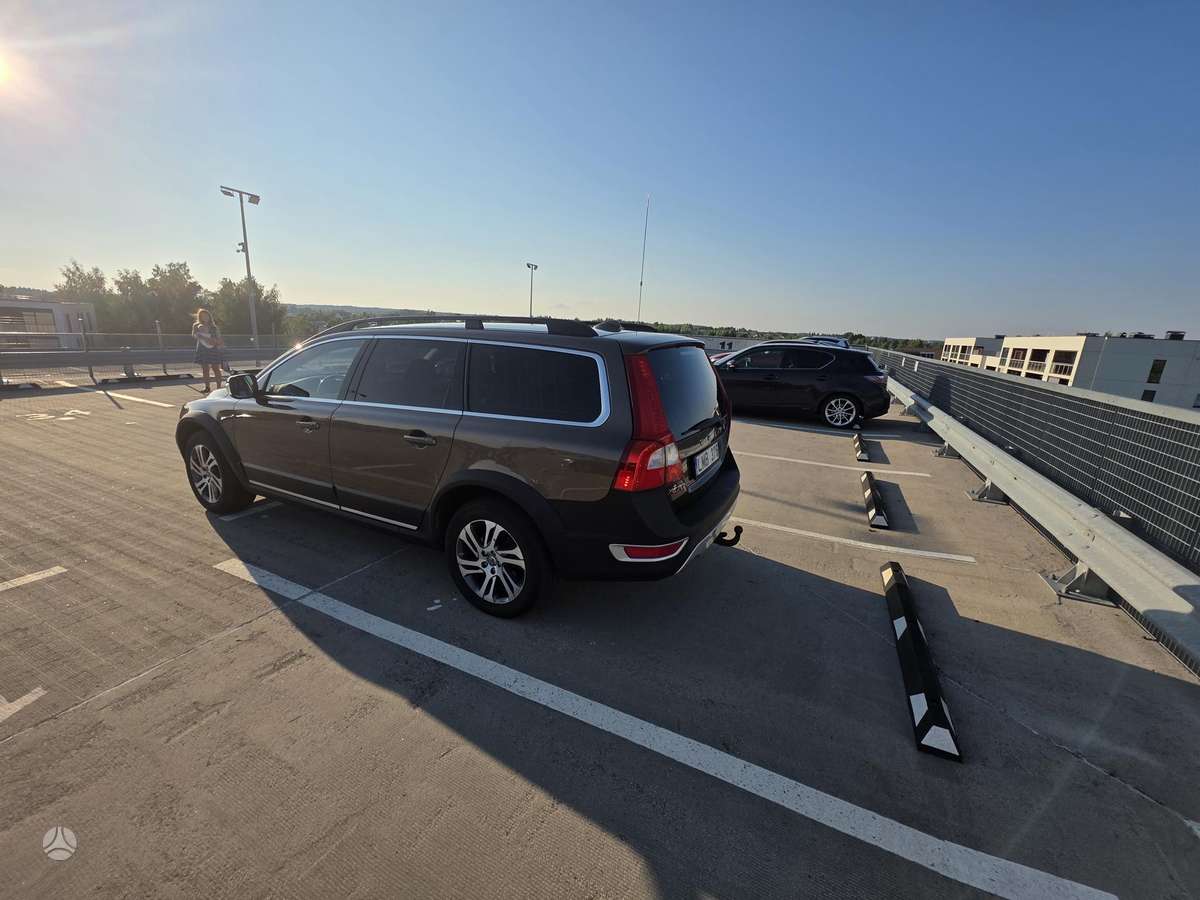 Volvo XC70 - 9