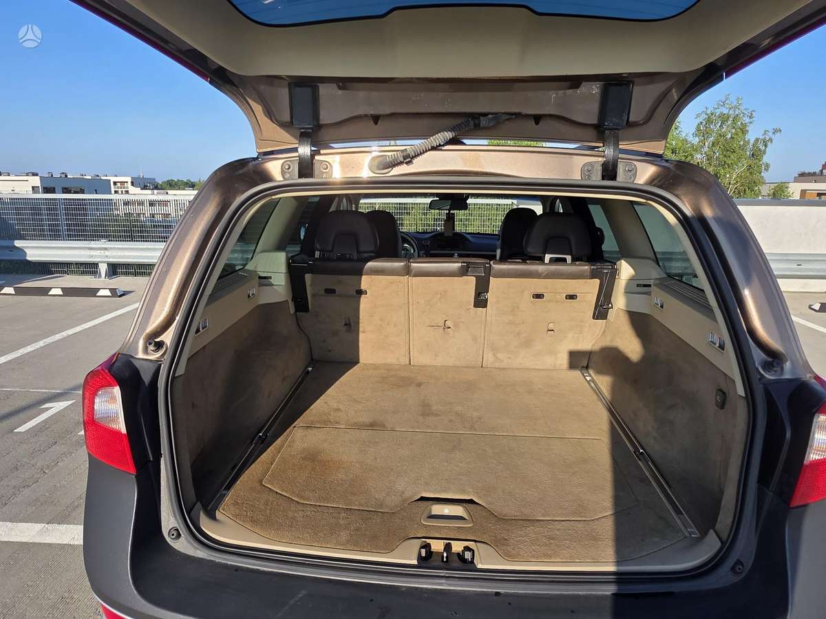 Volvo XC70, 2.4 l., Универсал