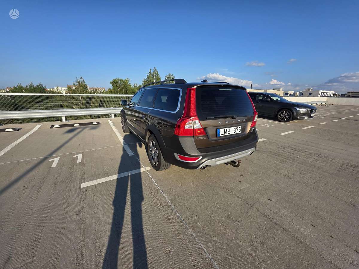 Volvo XC70 - 10
