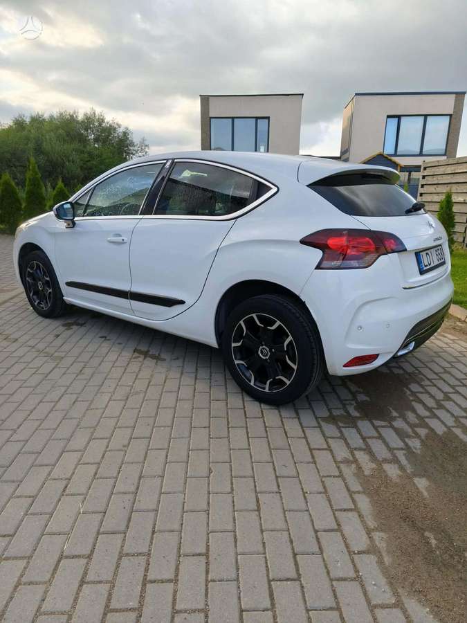 Citroen DS4, 2.0 l., hatchback