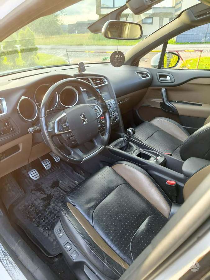 Citroen DS4, 2.0 l., Хэтчбек