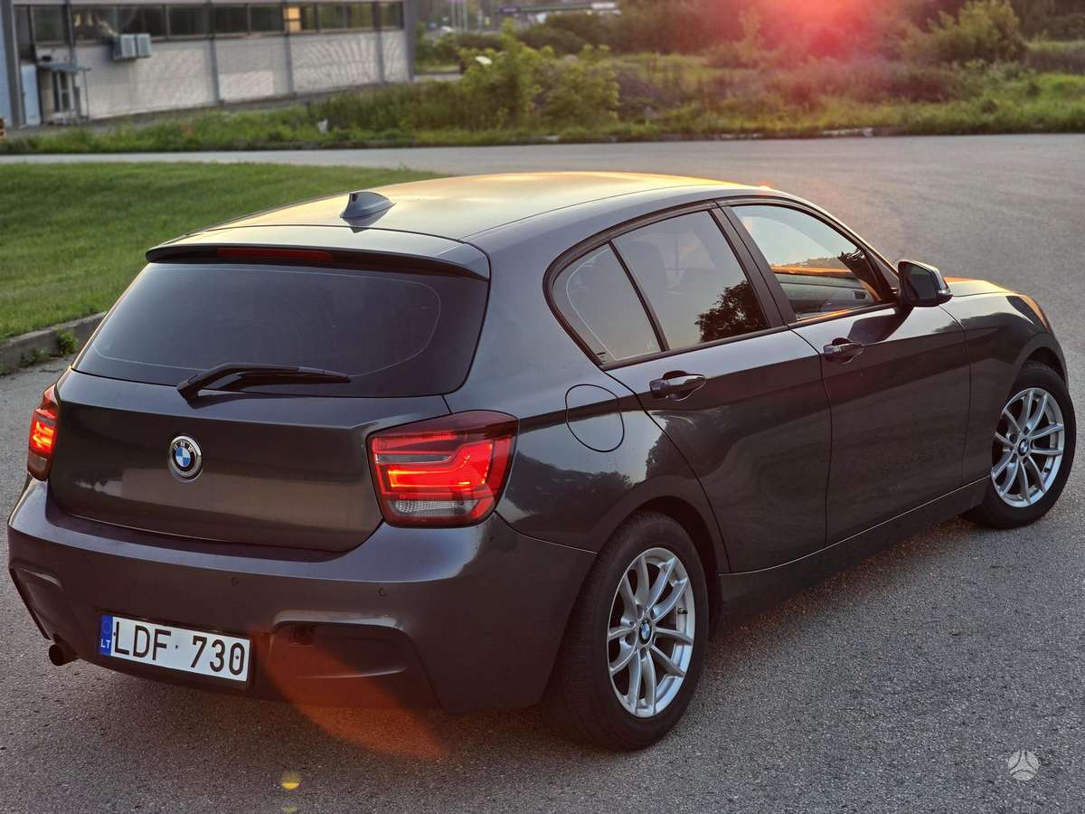 BMW 120, 2.0 l., hatchback
