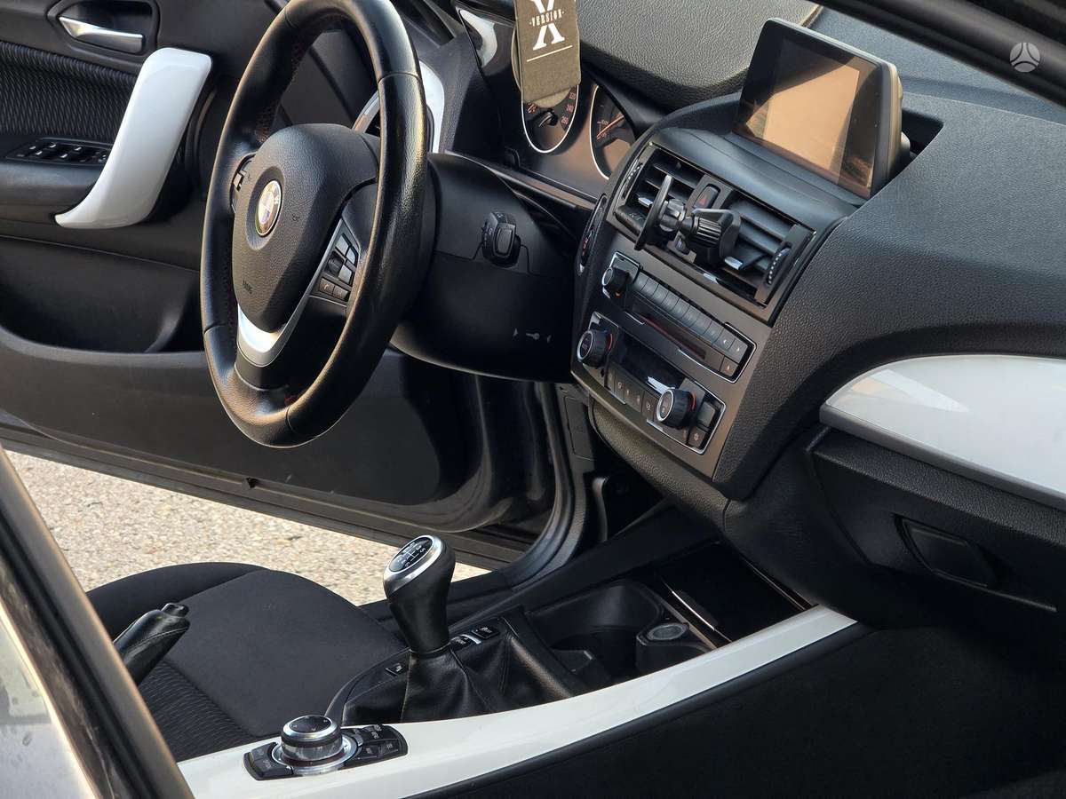 BMW 120, 2.0 l., Хэтчбек