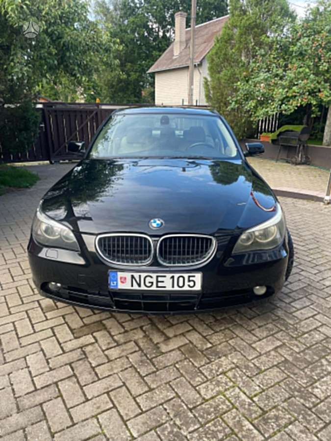 BMW 525, 2.5 l., Седан