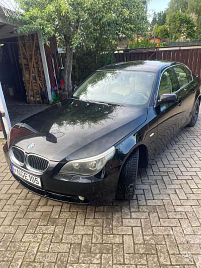 BMW 525, 2.5 l., Седан