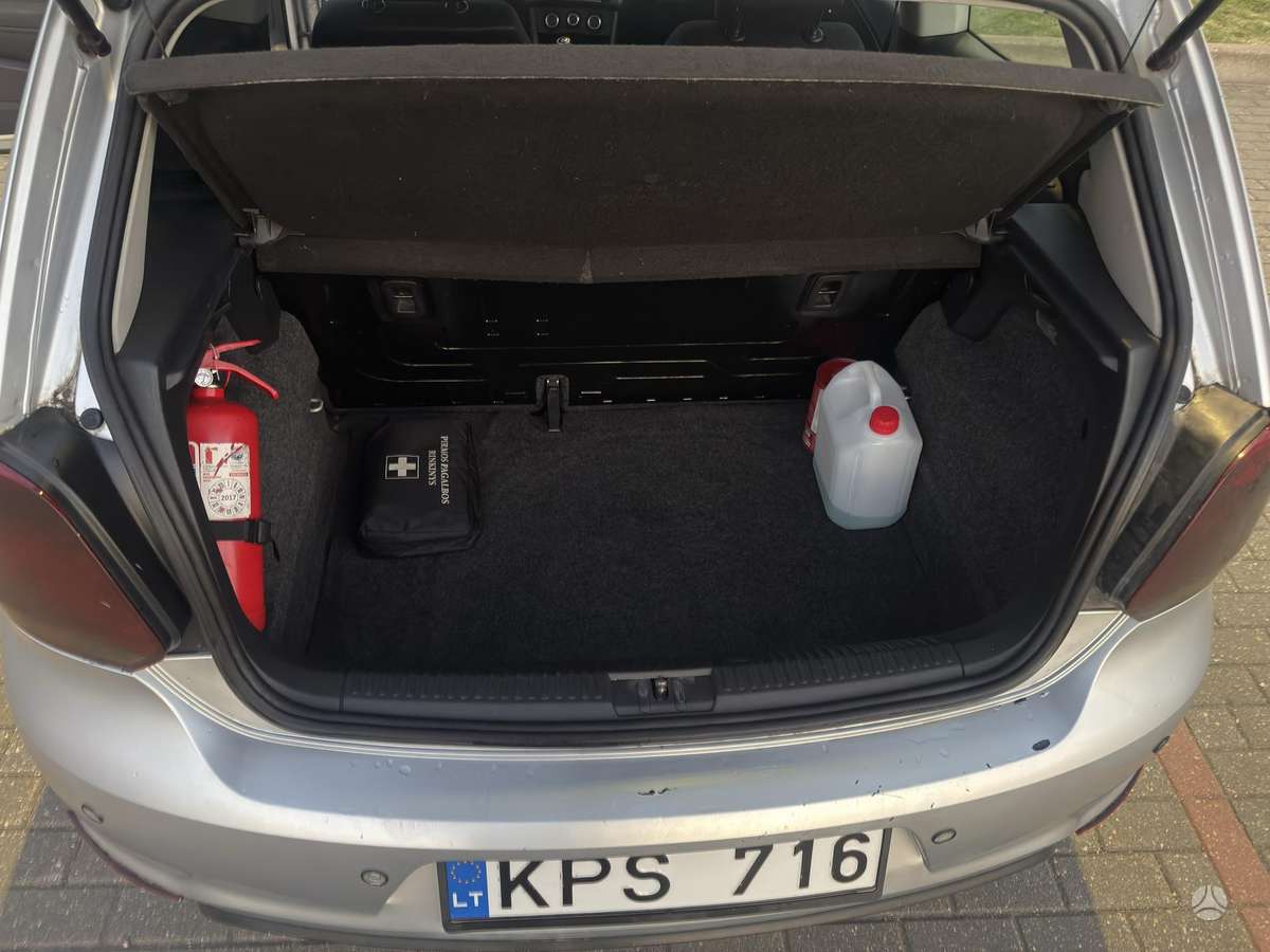 Volkswagen Polo - 3