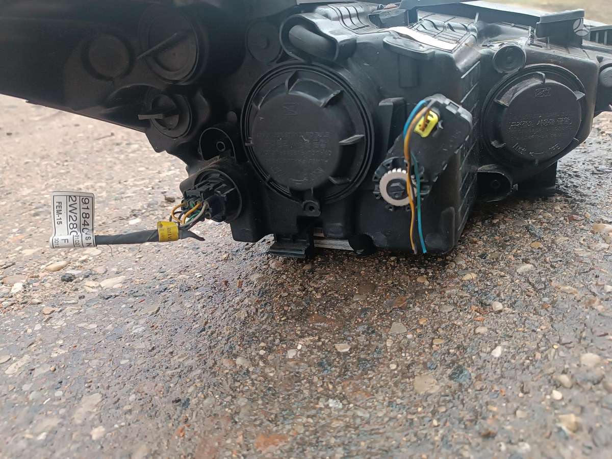 Hyundai Santa Fe lights
