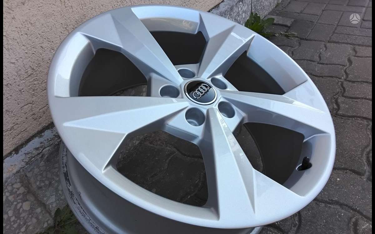 -Kita- AUDI A3 S-line, легкосплавные , R18