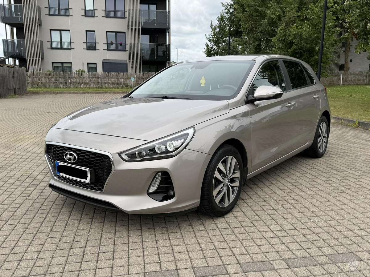 Hyundai i30, 1.6 l., hatchback