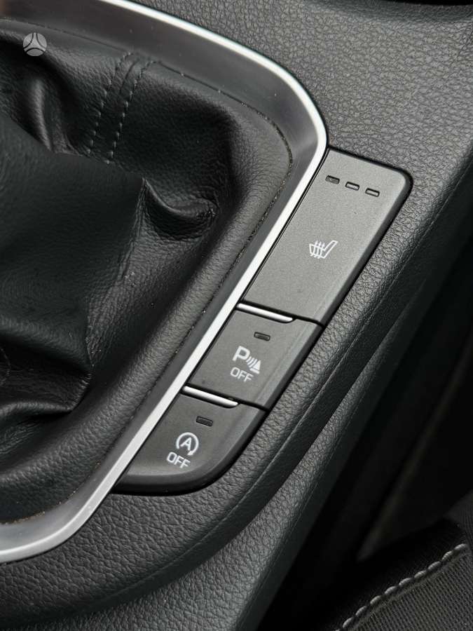 Hyundai i30, 1.6 l., hatchback