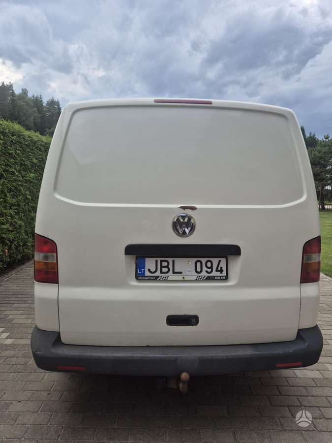 Volkswagen Transporter - 2