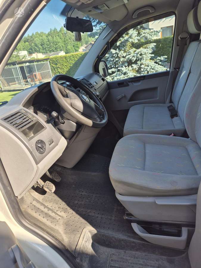 Volkswagen Transporter - 4