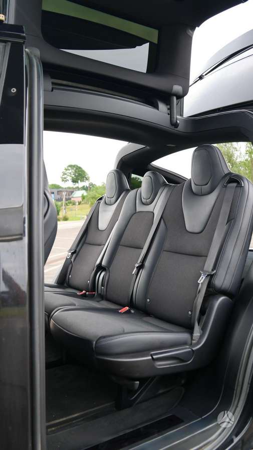 Tesla Model X, 75 kWh, off-road / crossover