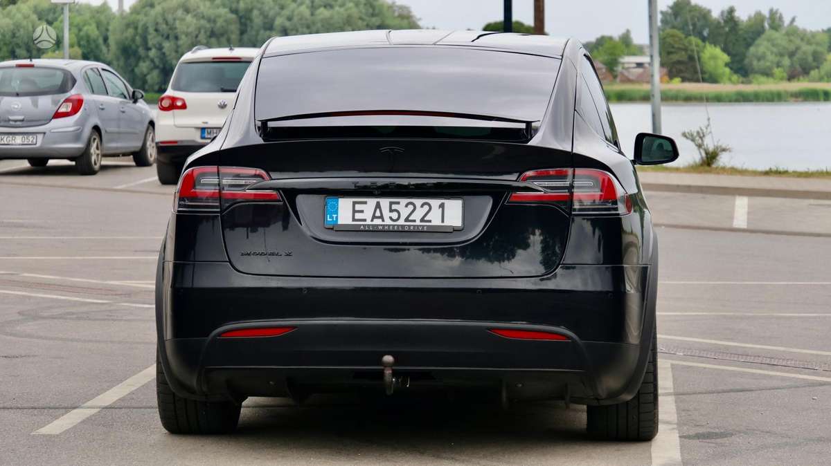 Tesla Model X, 75 kWh, off-road / crossover