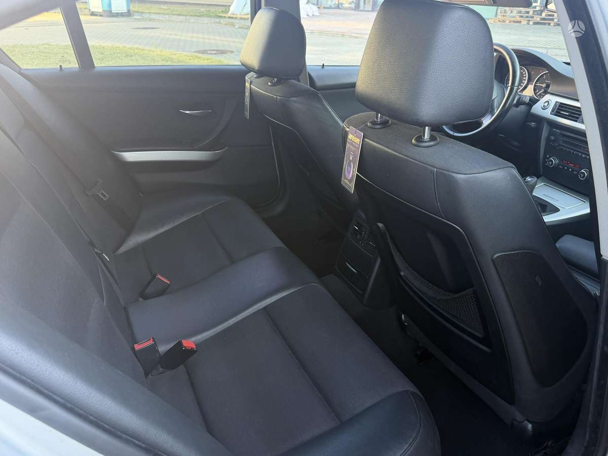 BMW 320, 2.0 l., Седан