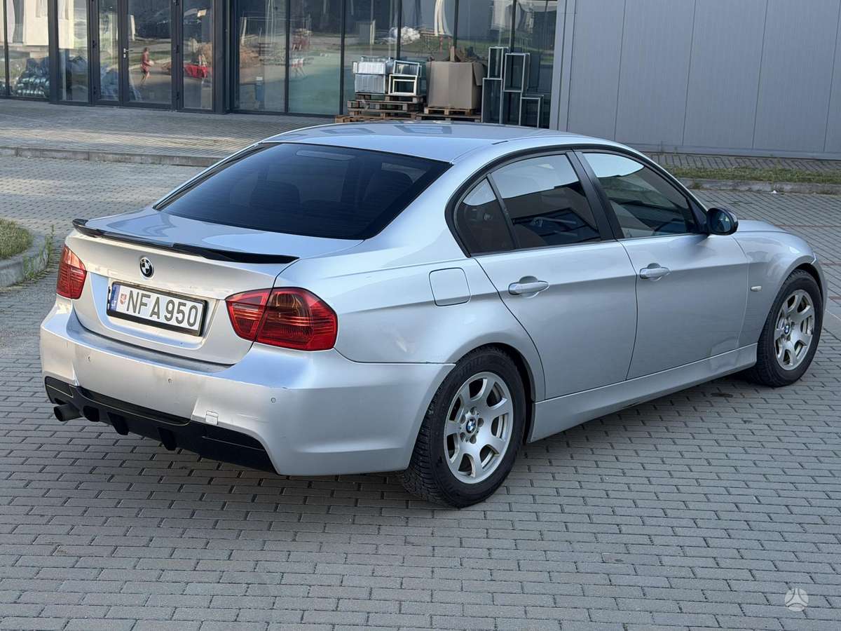 BMW 320, 2.0 l., Седан