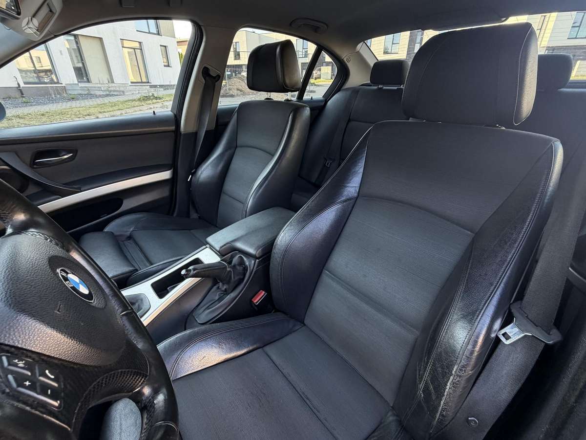 BMW 320, 2.0 l., Седан